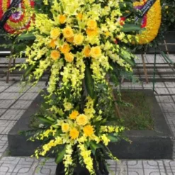 Golden Memory Standing Spray